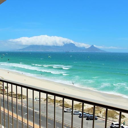 Blouberg Beachfront Apartment Bloubergstrand Buitenkant foto