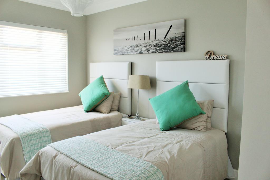 Blouberg Beachfront Apartment Bloubergstrand Kamer foto