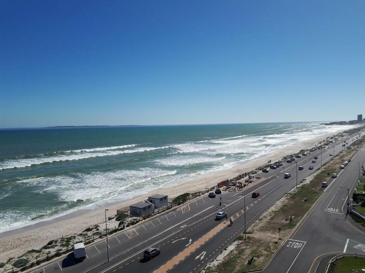Blouberg Beachfront Apartment Bloubergstrand Buitenkant foto